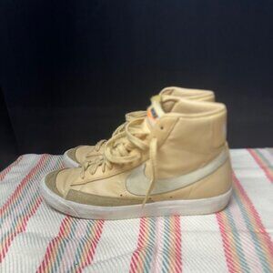 Nike Blazer Mid '77 Men's Butter/Sesame Color Men's Size 10.5